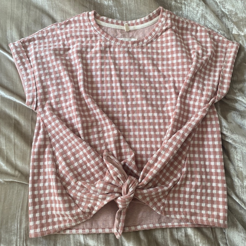 Soft pink gingham top, slightly cropped with knot
